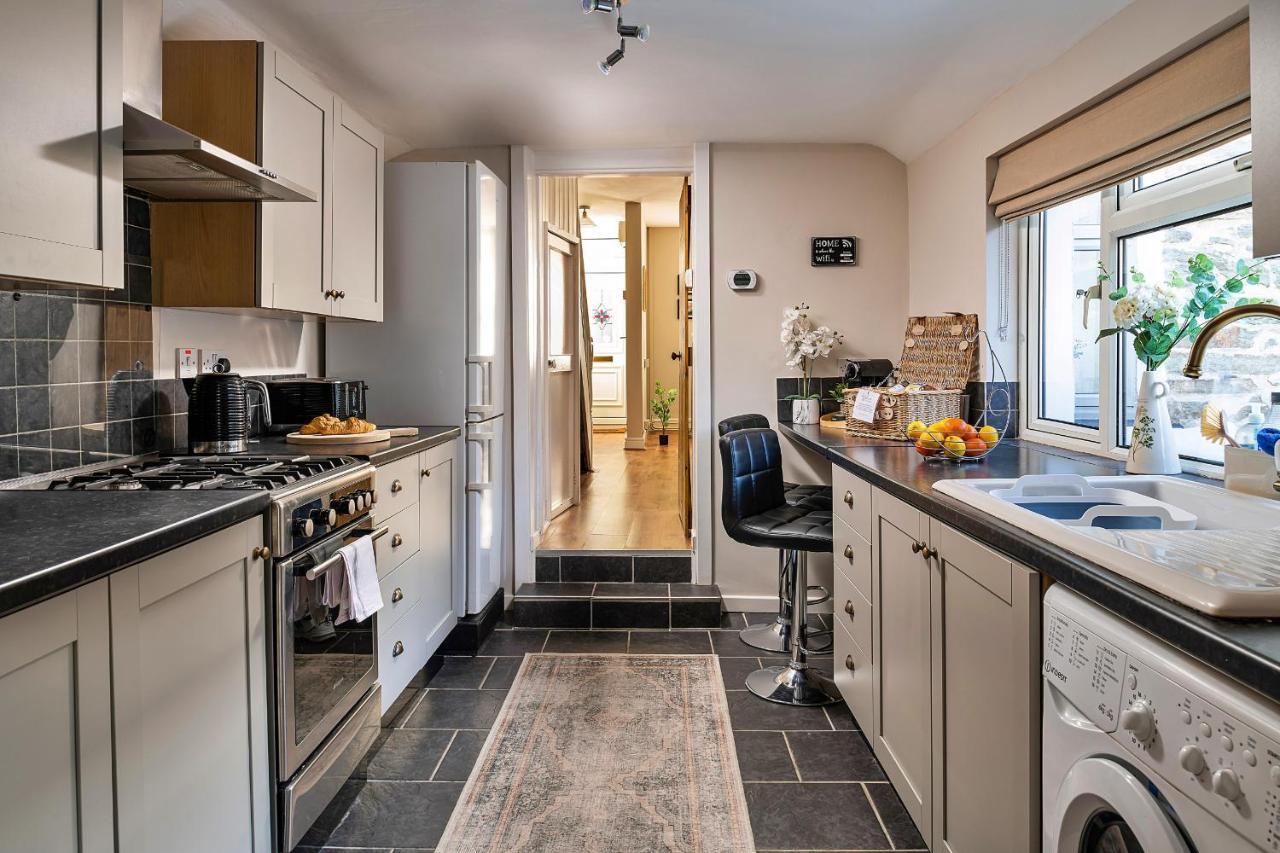 Finest Retreats - Bwthyn Llechi, Slate Cottage 布莱奈费斯蒂尼奥格 外观 照片