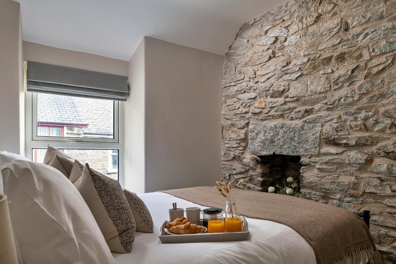 Finest Retreats - Bwthyn Llechi, Slate Cottage 布莱奈费斯蒂尼奥格 外观 照片